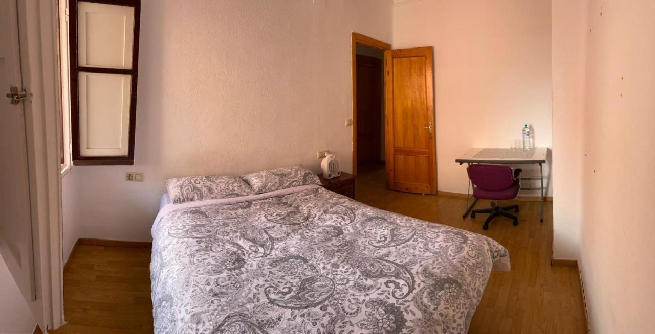 Private room 24 hrs check in Valenza